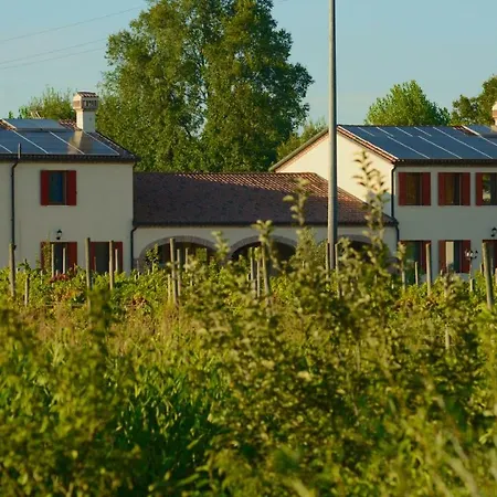 Dartora Фермерский дом *